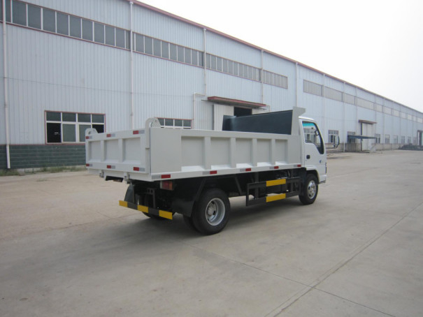 Caminhão de 3 t usado ISUZU 4 * 2 Pequeno Dumper Euro 4 Multi Leaf Springs 5 Speed Gear