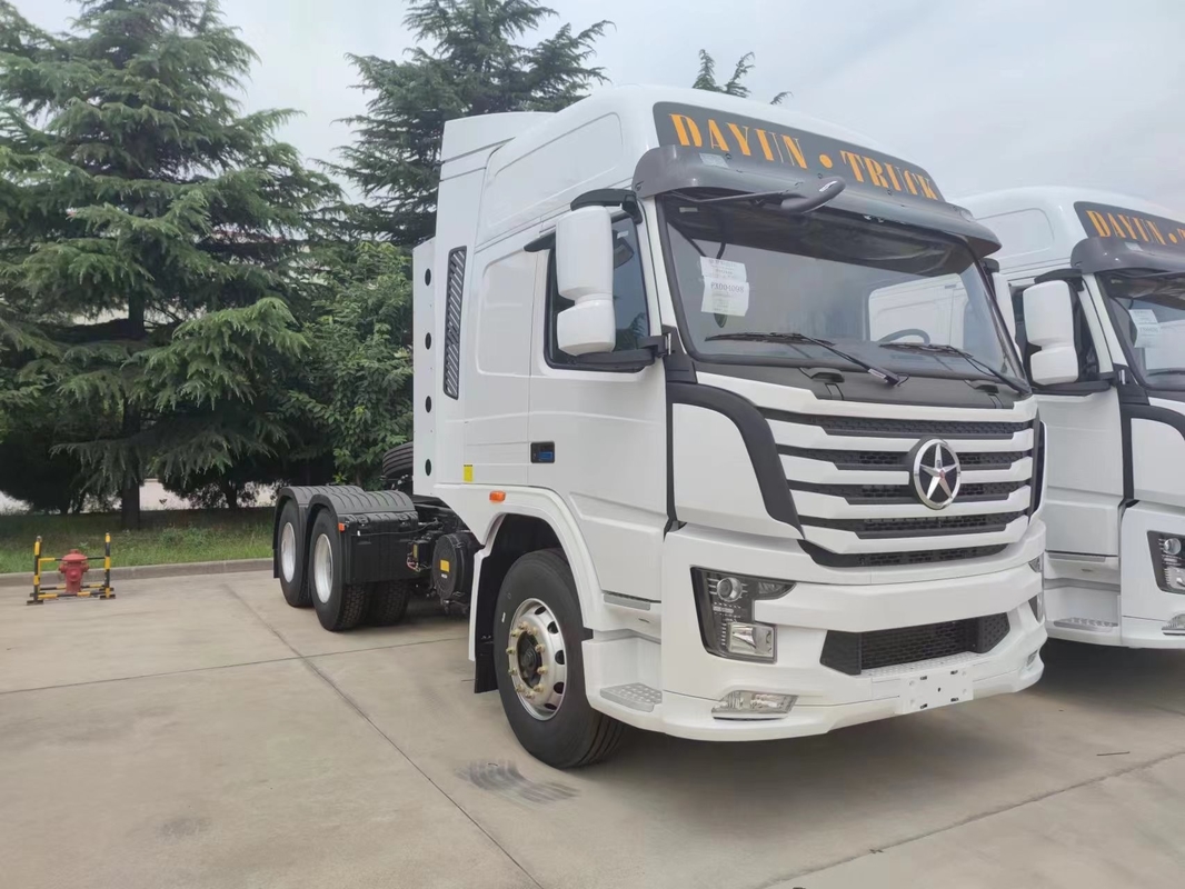 Tractor Trucks 6x4 Dayun Prime Mover GNC Alcance de cruzeiro 800 km Euro 3 Emissão 400 hp