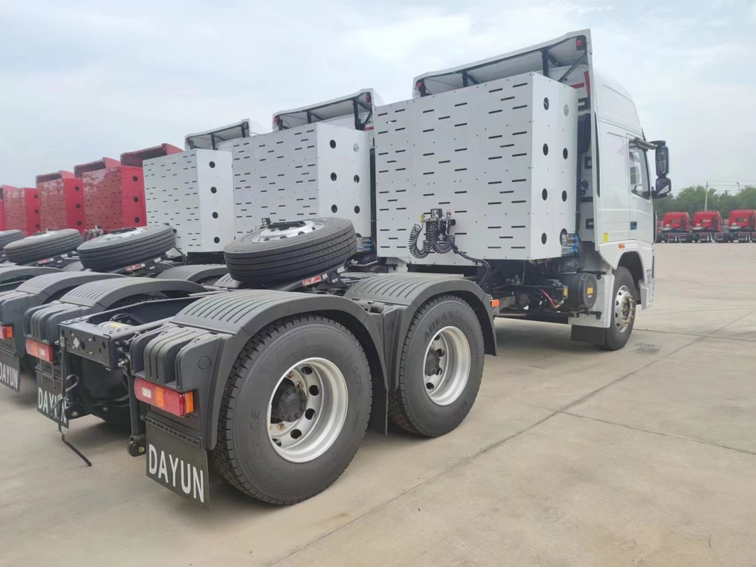 Tractor Trucks 6x4 Dayun Prime Mover GNC Alcance de cruzeiro 800 km Euro 3 Emissão 400 hp