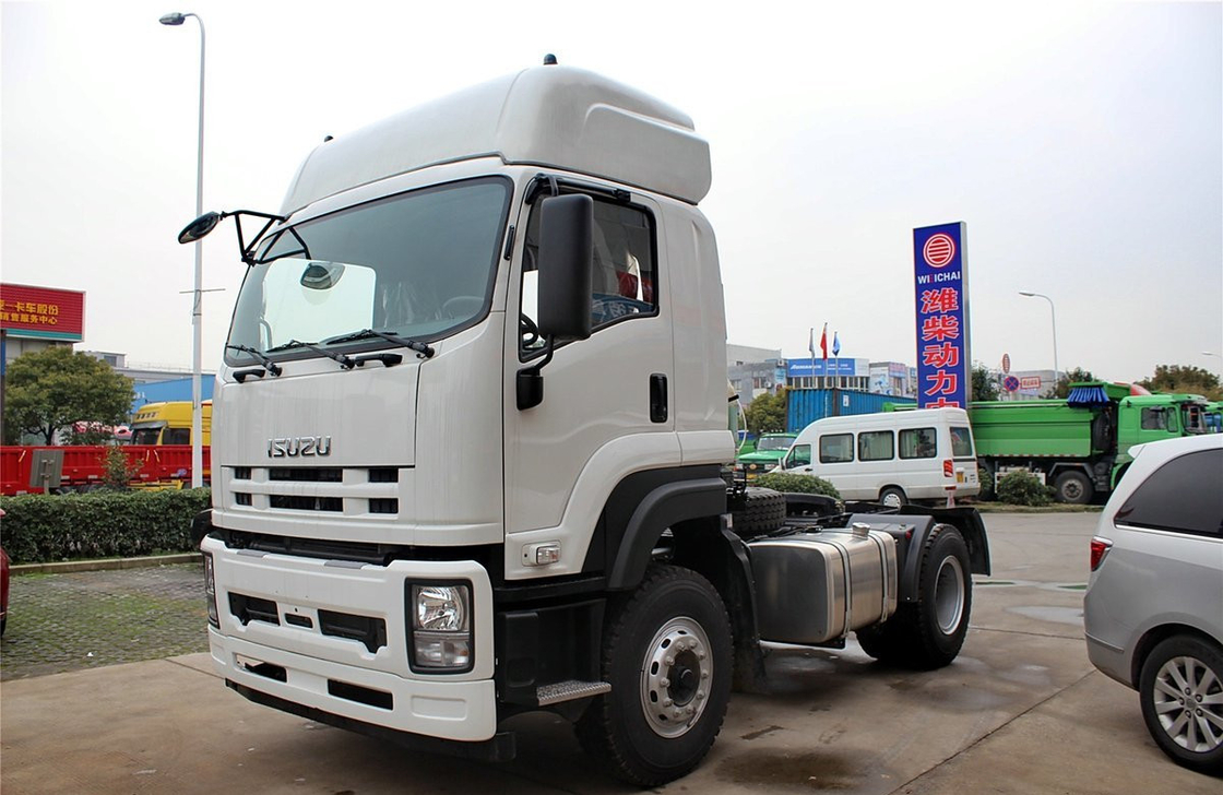 4x2 Tractor Truck Single Deff ISUZU Mover Deisel Motor 350hp Euro 4 Singe de Emissão e Meia Cabina
