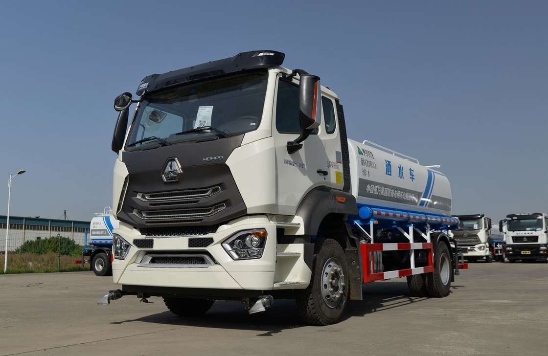 Caminhão de pulverização usado de eixo único Sinotruck Hohan Modelo 10 M3 Spray Road Novo LHD