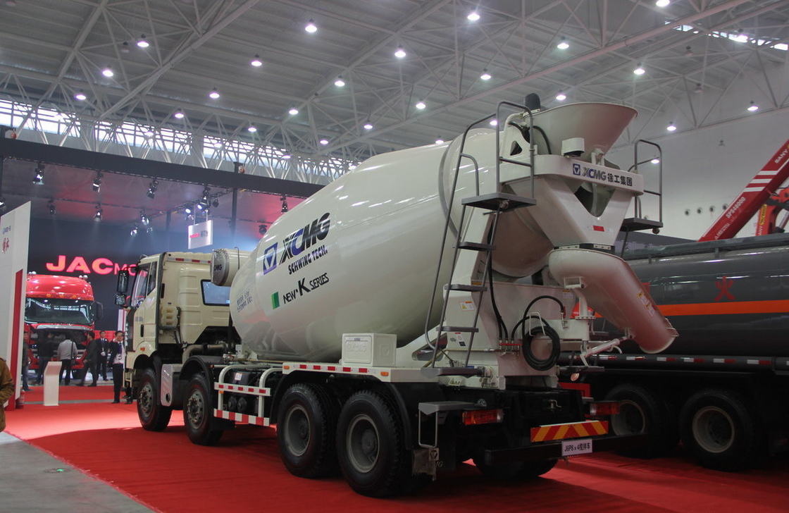 Caminhão de mistura de concreto 6,5 cubo FAW 8×4 Misturador de cimento Euro 4 Single and Half Cabin LHD