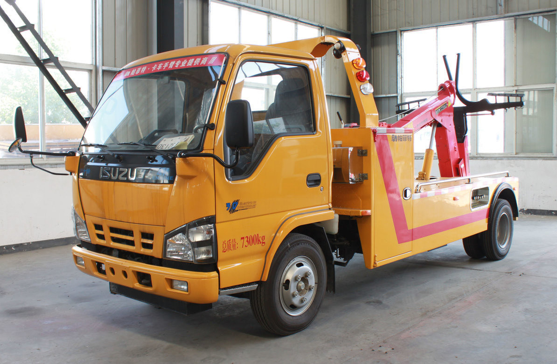 Rebocador de caminhão Usado Isuzu 600P Modelo 4 * 2 Drive Mode 130hp Carregamento 3 toneladas cabine única