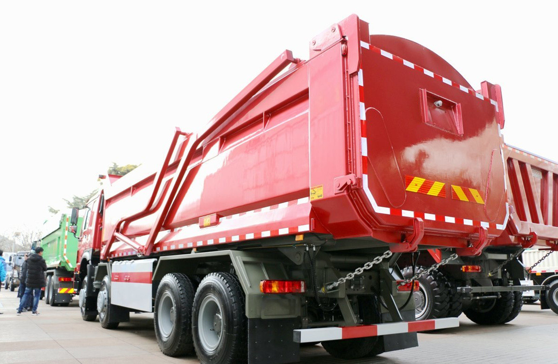 Caminhão de descarga usado 8 × 4 modo de condução 12 pneus transporte composto HW76 cabine telhado plano