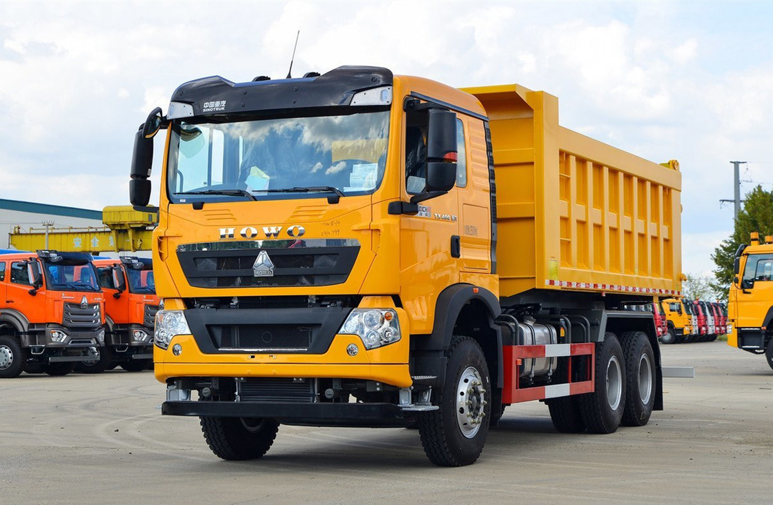 Usado 10 pneus caminhão de desvio 6,3 metros caixa 400hp Howo TX7 levantamento frontal manual de 12 velocidades