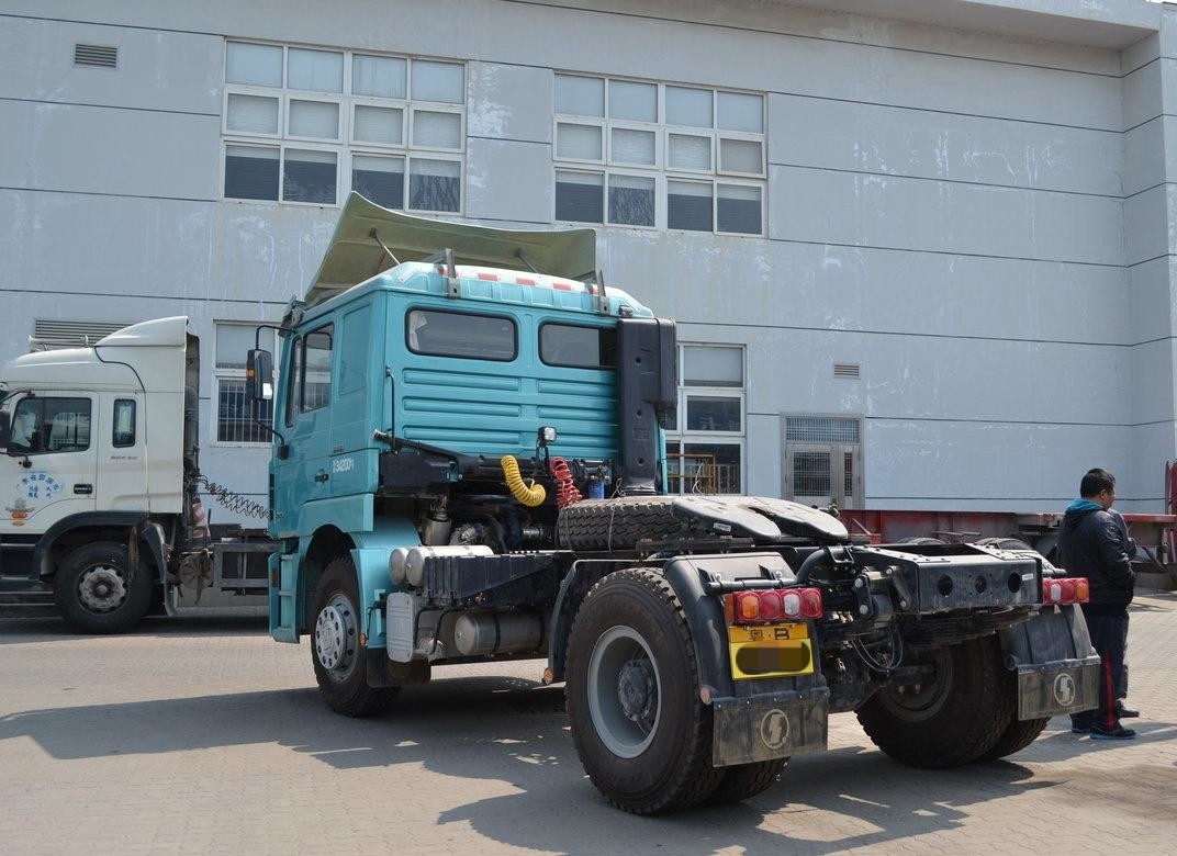 Trator 4×2 Nova Shacman Cabeça de cavalo Weichai 336hp Euro 3 Emissão Cabina única e meia