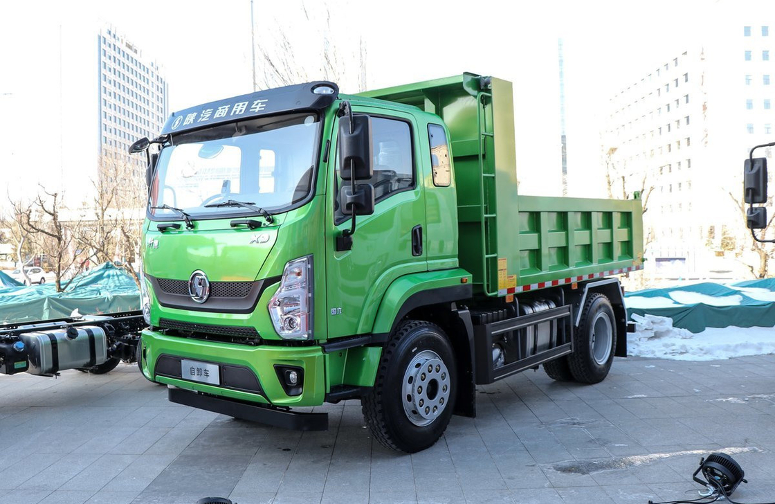 Pequeno camião de 8 toneladas para venda Shacman Tipper 3,75 metros Caixa Single Axle 200L Tanker de petróleo