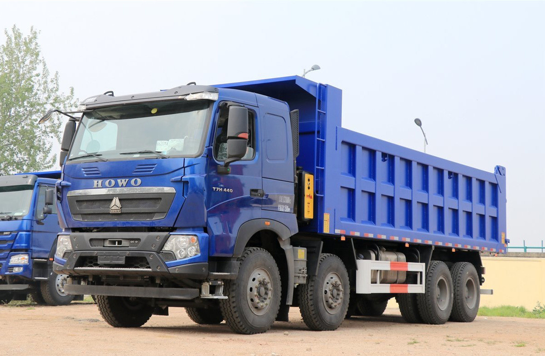 Howo Tipper Truck 12 Pneus Howo T7 Dumper Leaf Spring 440hp 30-50 toneladas Carga útil Caixa espessada