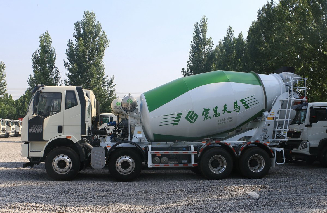 90% Máquina de mistura de concreto nova com camião de mistura de concreto 8*4 FAW