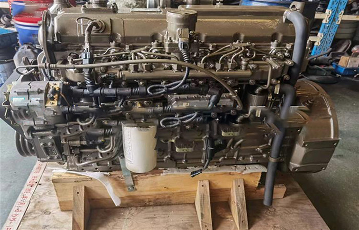 O motor Yuchai YC6A260-40 é usado para alimentar o ônibus Yutong ZK6888H.