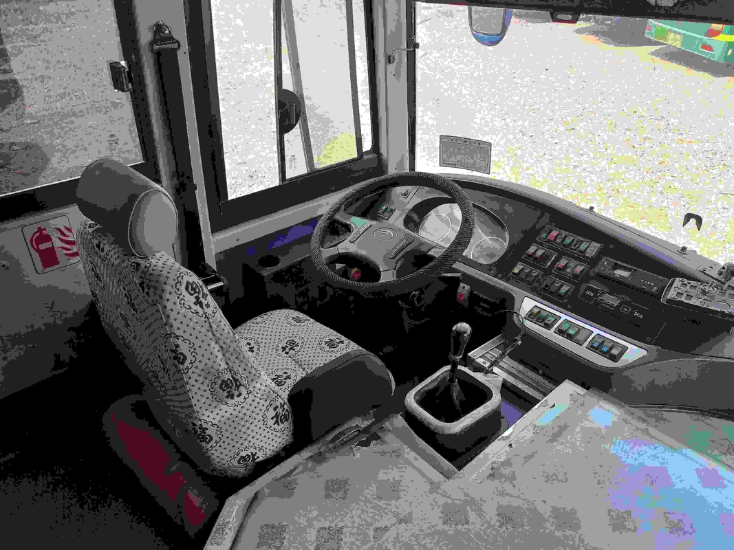 A eficiência elevada do ônibus do National Express usou a disposição dos assentos 2+2 de Bus 35 do treinador de Yutong