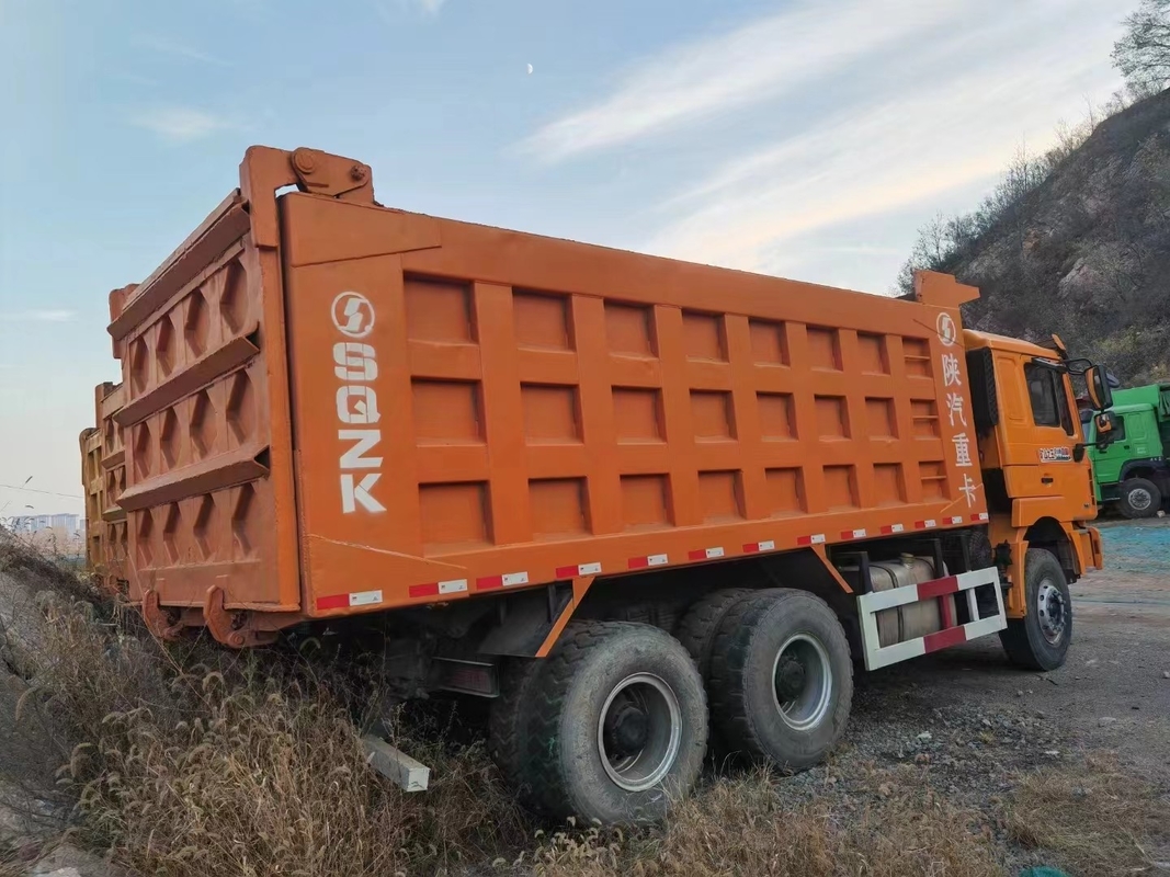 Shacman F3000 Dump Truck 6*4 Carga útil pesada 20-40 toneladas 2022 Ano 99% Nova condição