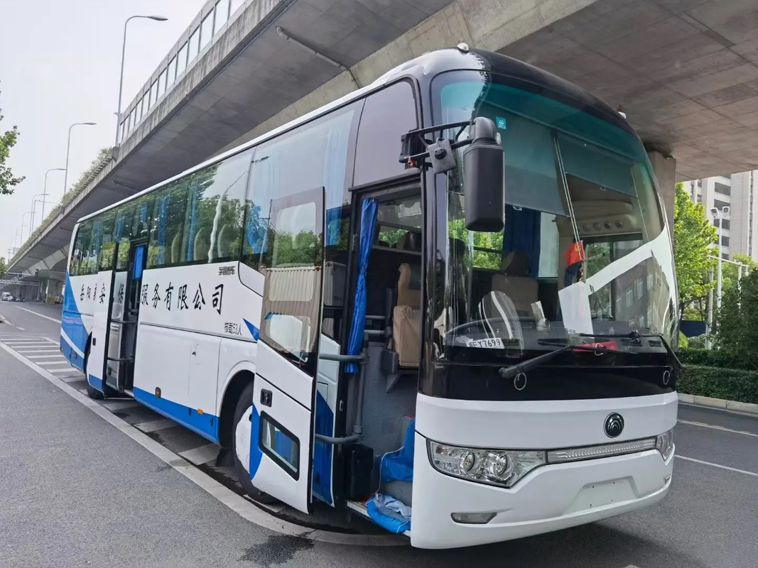 ZK6122 Yutong Used Passenger Bus / 59-seater Double-door Left-Hand Drive Bus Euro 4