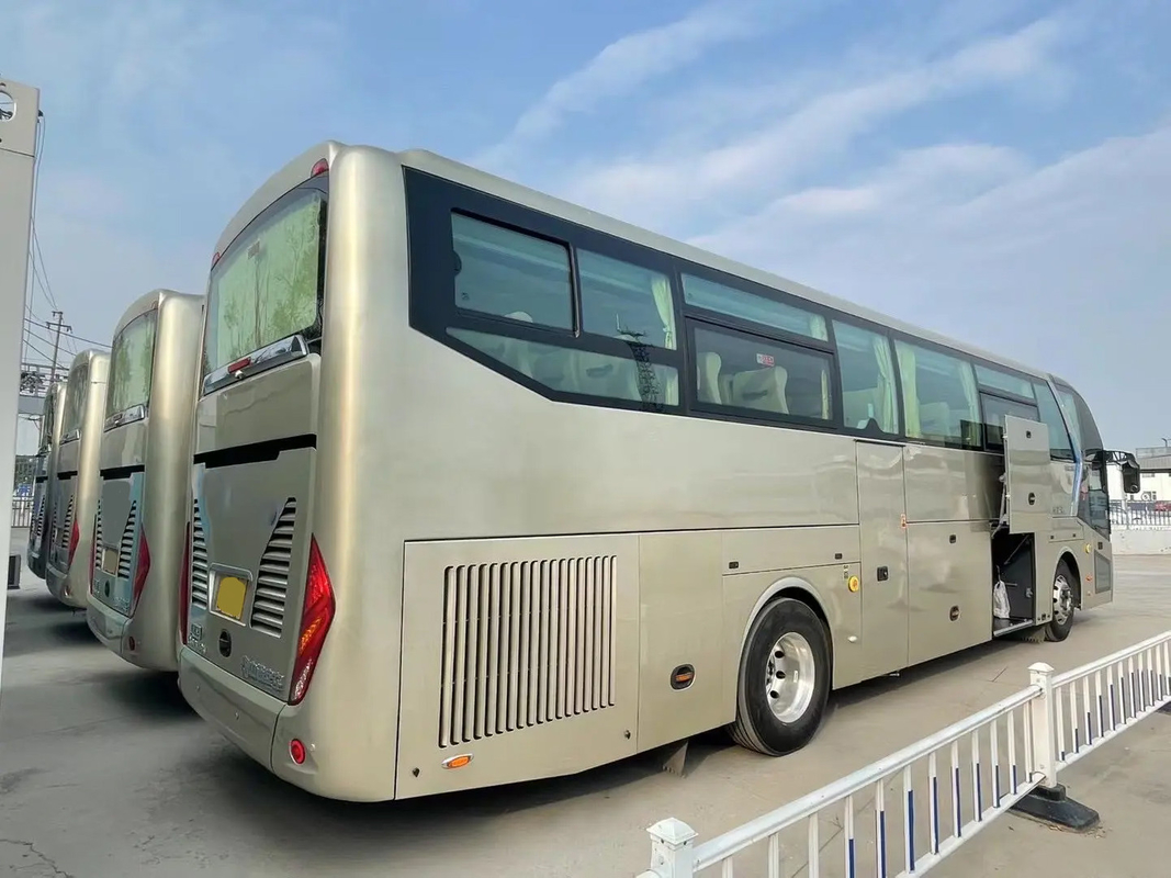 LCK6126 Zhongtong Autobús de passageiros usado 54 lugares Porta dupla Assento aéreo Autobús de luxo de grande capacidade