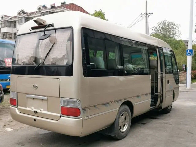 HFF6600 Ankai Motor a diesel montado na frente Direção à esquerda Ônibus de porte único de tamanho médio