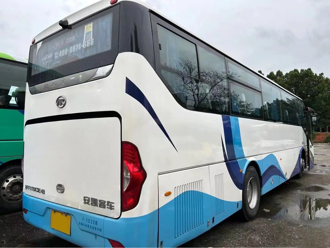 HFF6119 Autobus de luxo de 51 lugares com grande espaço para bagagem, motor diesel traseiro, direção à esquerda