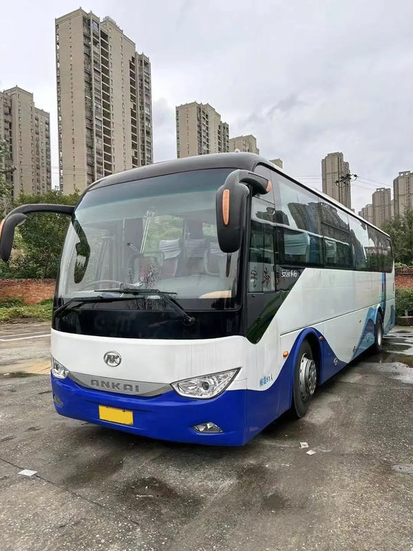 HFF6119 Autobus de luxo de 51 lugares com grande espaço para bagagem, motor diesel traseiro, direção à esquerda