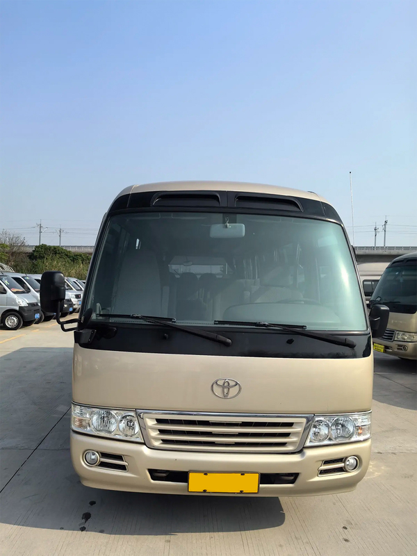 Toyota Coaster de 20 lugares Elétrico de porta chinesa China IV Champagne Gold Ônibus de negócios de médio porte