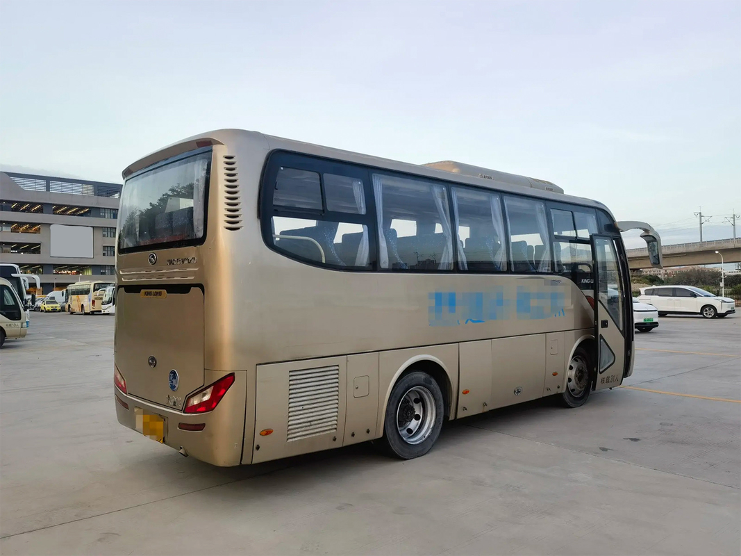 XMQ6759 Euro 4 Padrão 7.5m Direção esquerda Motor diesel KingLong Usado ônibus de passageiros