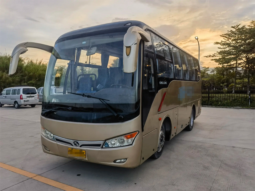 XMQ6759 Euro 4 Padrão 7.5m Direção esquerda Motor diesel KingLong Usado ônibus de passageiros