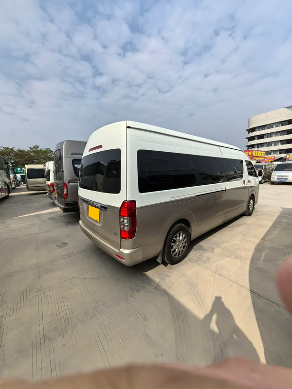 Mini Coach usado 2017 ano 19 lugares motor de óleo porta giratória externa Jinlong Hiace