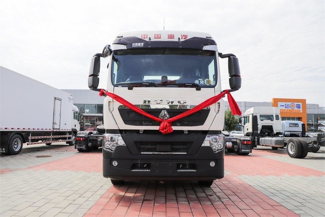 Howo Tractor Trucks 12Gear 6*4 Dez Pneus 460 Hp 6 cilindros Motor Diesel de linha única Semi