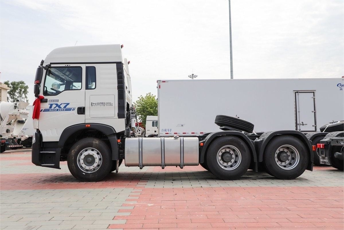 Howo Tractor Trucks 12Gear 6*4 Dez Pneus 460 Hp 6 cilindros Motor Diesel de linha única Semi