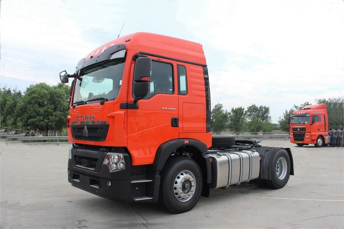 400 HOWO Tractor Truck 12 Velocidade 4*2 6 Pneus 6 cilindros de linha única Tractor com motor semidiesel