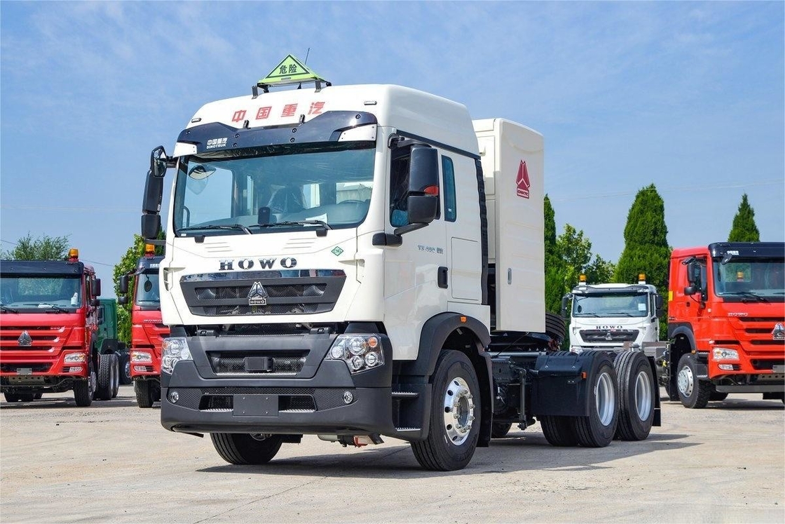 HOWO caminhão pesado 460HP 6X4 GNC mercadorias perigosas trator nacional VI traseiro oito rodas