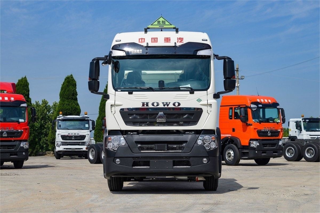 HOWO caminhão pesado 460HP 6X4 GNC mercadorias perigosas trator nacional VI traseiro oito rodas