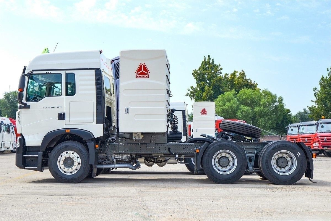 HOWO caminhão pesado 460HP 6X4 GNC mercadorias perigosas trator nacional VI traseiro oito rodas