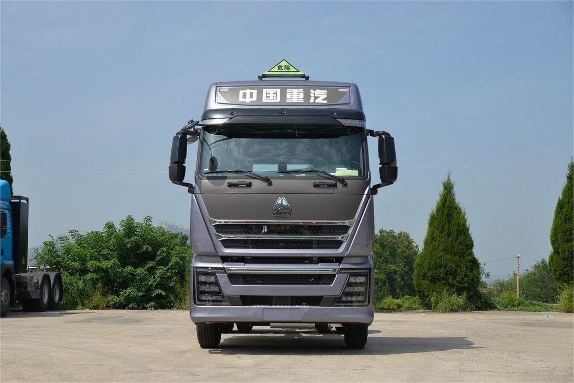 HOWO TH7 Caminhão 430HP 4X2 AMT Automático de mercadorias perigosas Tractor Fairing lateral painel de fluxo