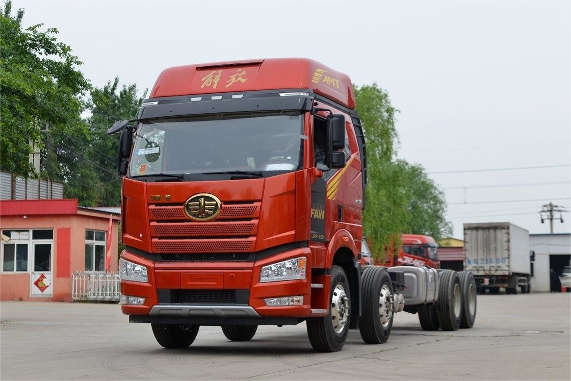 FAW Jiefang caminhão pesado alto diesel de 10 velocidades 8X4 320HP 9,5m trilhos chassi de caminhão de transporte