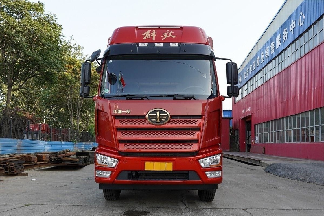 FAW Jiefang Camião de linha única e meio assento 260HP Diesel de 8 velocidades 4X2 6.75m Camião de cerca