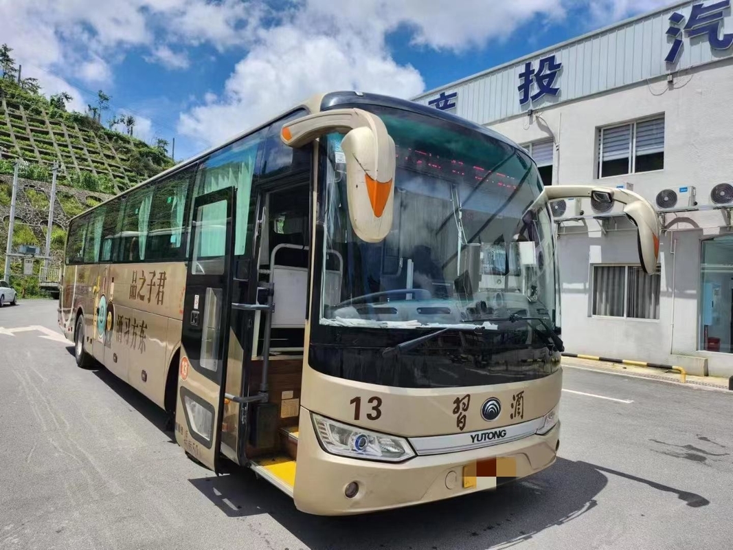 Ônibus turístico de segunda mão 52 lugares 2020 Ano Yutong Ônibus ZK6125 Champagne Color