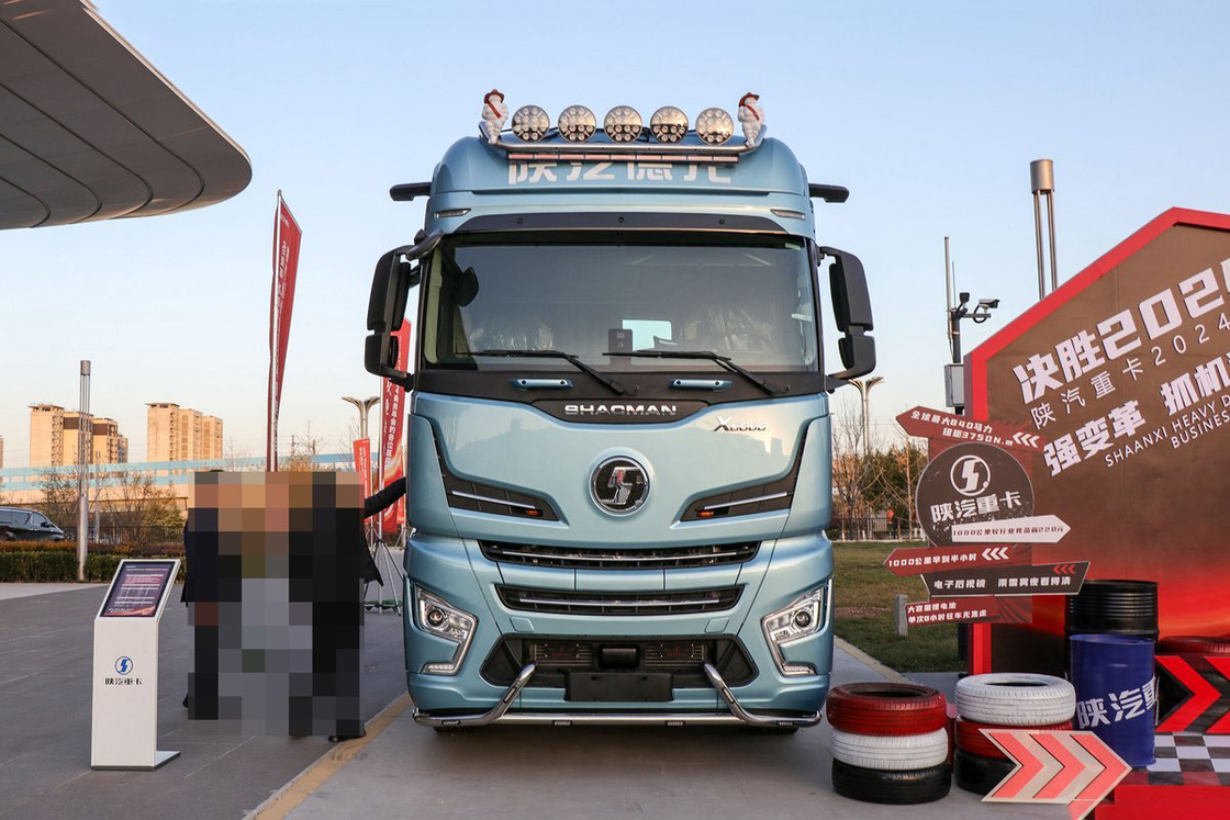 Shacman Tractor Truck Climatizador de telhado alto topo lateral 840HP 6X4 AMT tampão hidráulico