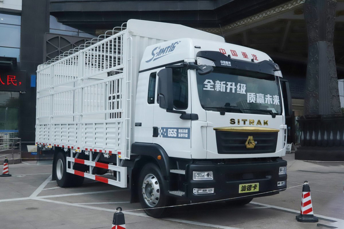 Airbag Assento de absorção de choque AMT Automatizado Manual 270HP 4 * 2 6.8m Sinotruk Sitrak Carrinho de vedação