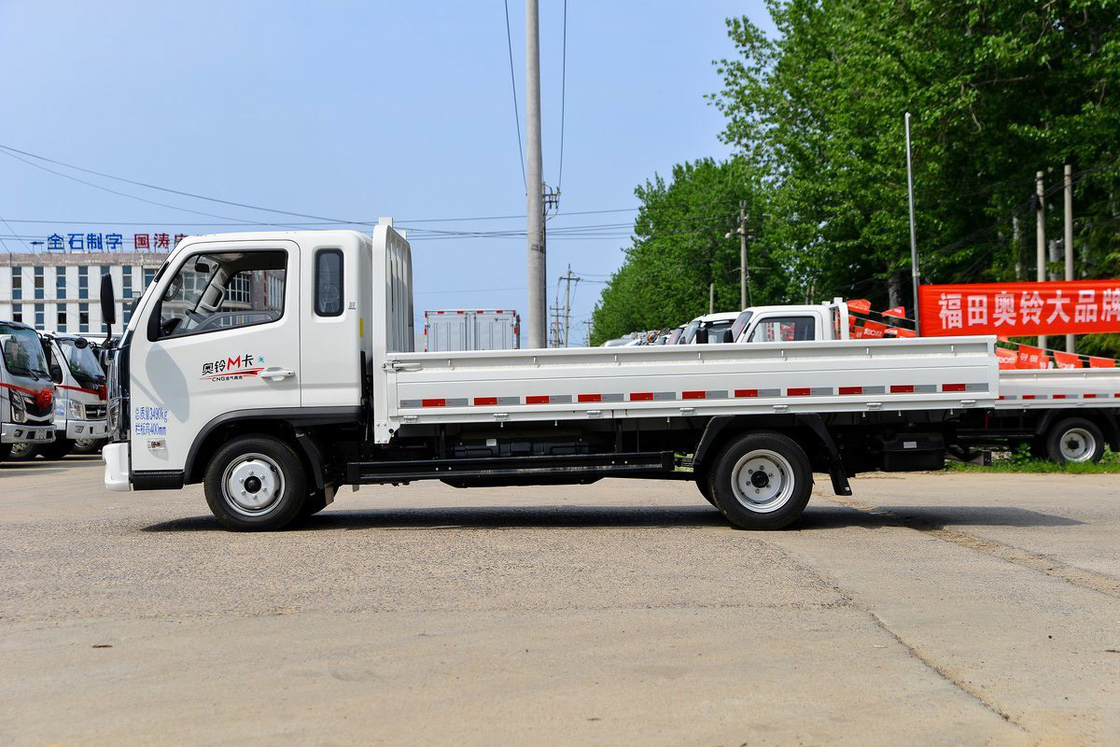 Foton Auman Light Truck 2.0L 127HP CNG 3,94m Euro 6 5 marchas Assentos de fila única Caixa de carga traseira