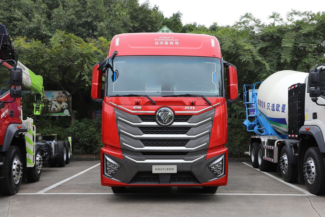 Auman HFV5320 GTL Meia fila de assentos Diesel de 12 velocidades 360HP 8X4 Tanque de combustível 30m3 Foton Oil Tanker Truck