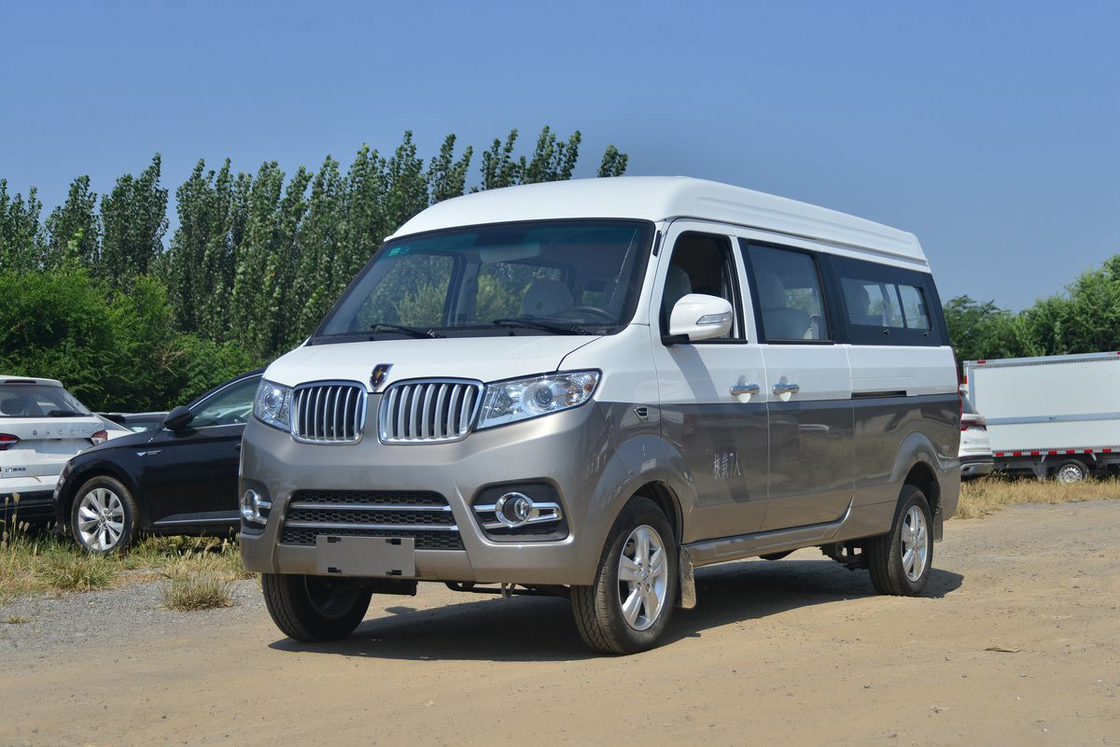 Jinbei New Hiace X30L 2023 Super Edition 102HP 1.5L gasolina 6-7 lugares Microvan (com ar condicionado)