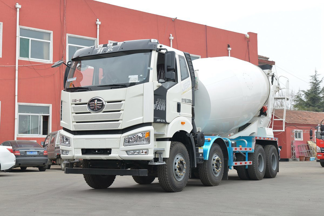 J6P 375HP 8X4 totalmente flutuante Flat Top Half Displacement 7,86m3 FAW Jiefang caminhão de mistura de concreto