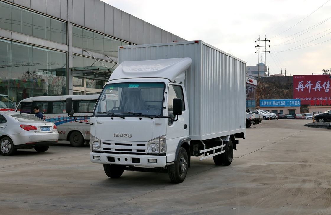 Caminhões de carga Isuzu 15 Tons Caminhão de caminhão Van Box Motor a diesel 5.2L Disposição 4 * 2 modo de condução