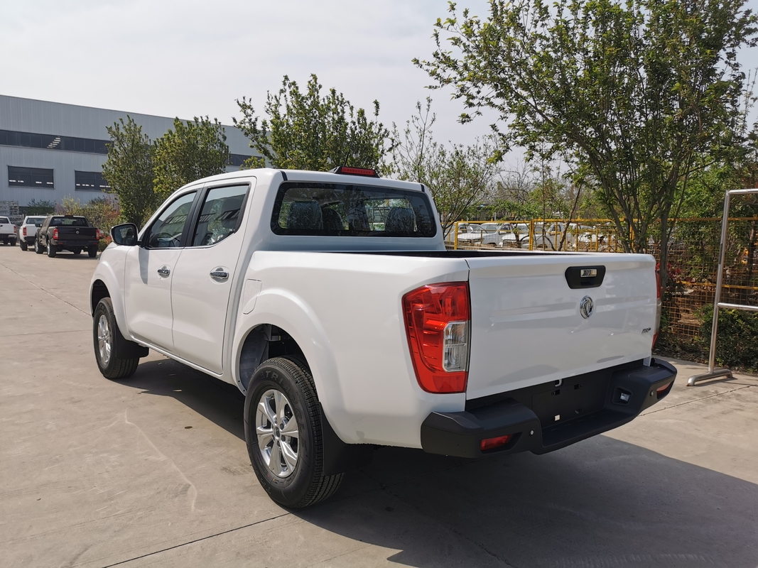 Pickup Truck Diesel 4x4 Dongfeng Nissan 2WD & 4WD Off-Road Cabina dupla manual e automática