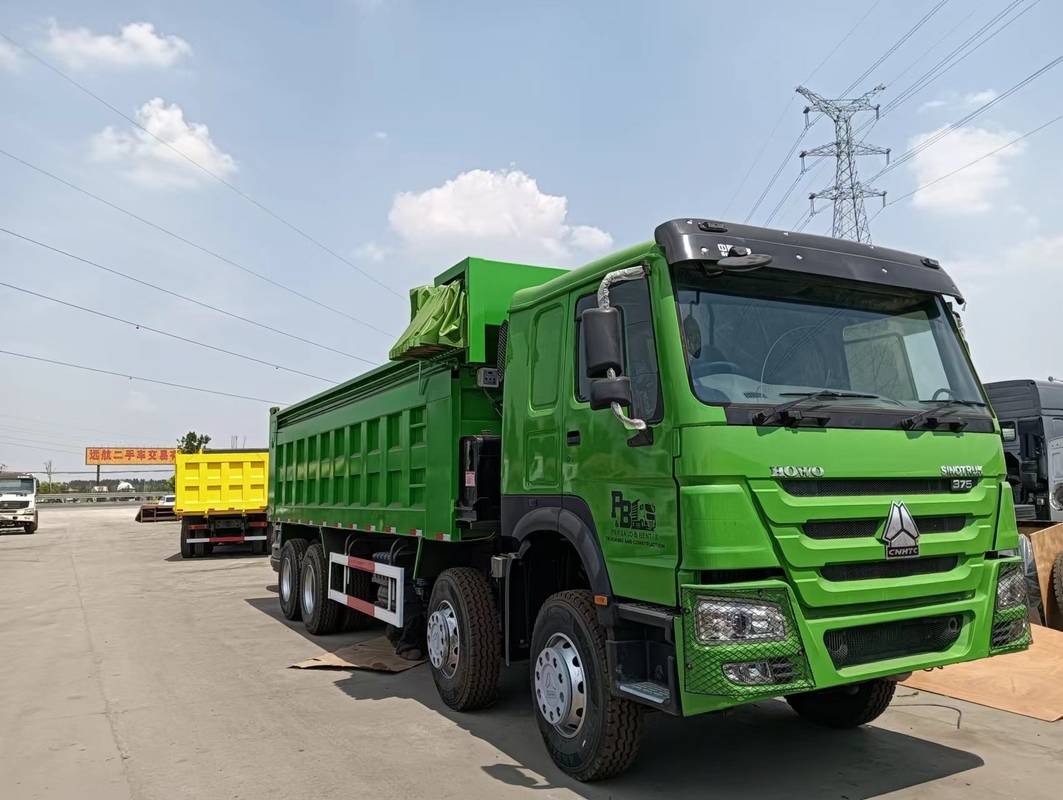 Caminhões de descarga usados usados no Zimbábue Sinotruk Howo Leaf Spring 30CBM Box Direito