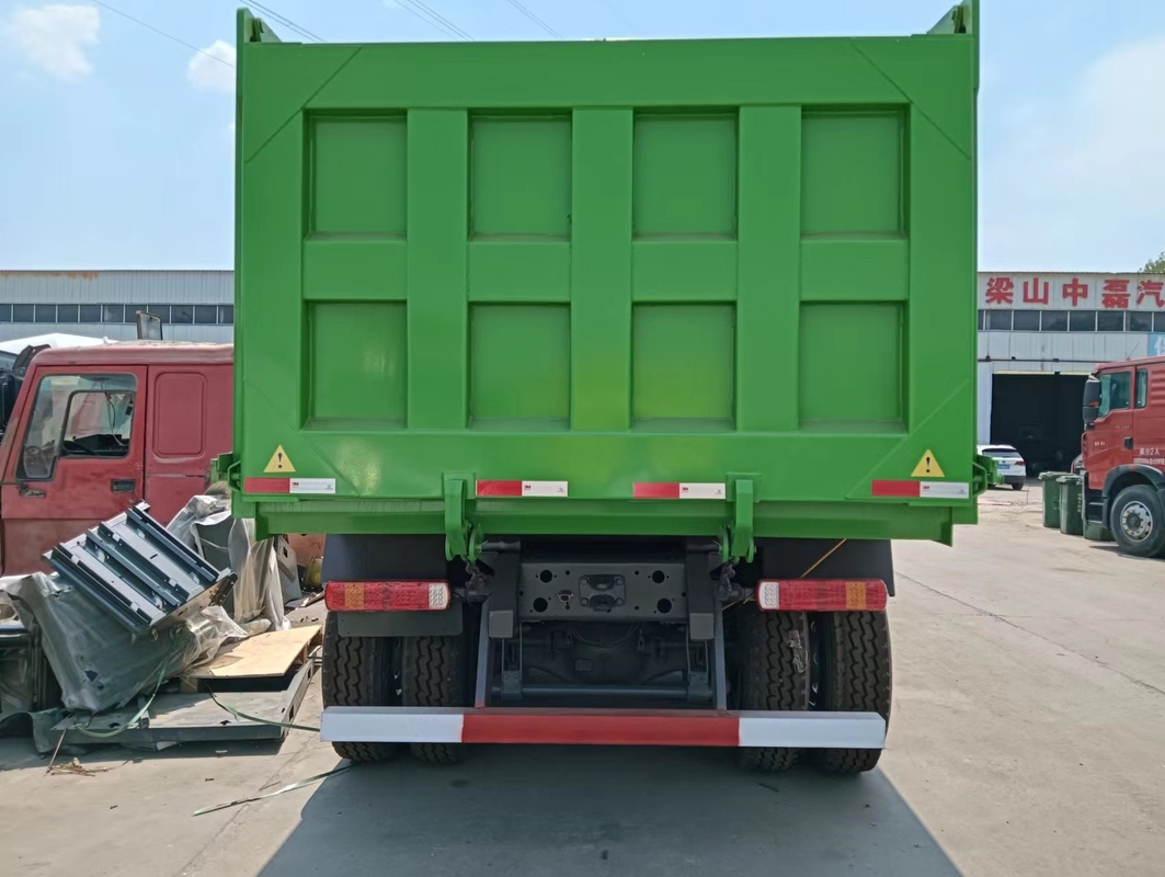 Caminhões de descarga usados usados no Zimbábue Sinotruk Howo Leaf Spring 30CBM Box Direito