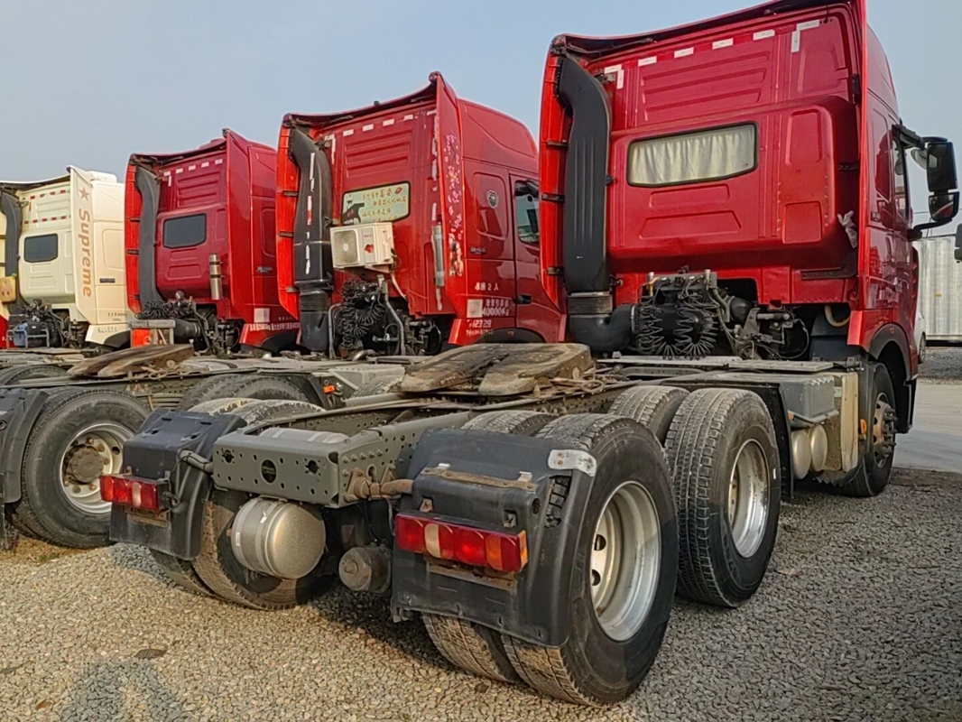 Howo Trator Caminhão de telhado alto Cabina Howo T7H Cabeça de cavalo Removação 50 toneladas Weichai 440hp Motor poderoso