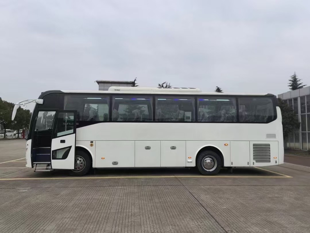 Ônibus de ônibus usados 36 assentos Sunlong Ônibus SLK6102 GNC Motor Yuchai Direito Direito Direito Usado na África