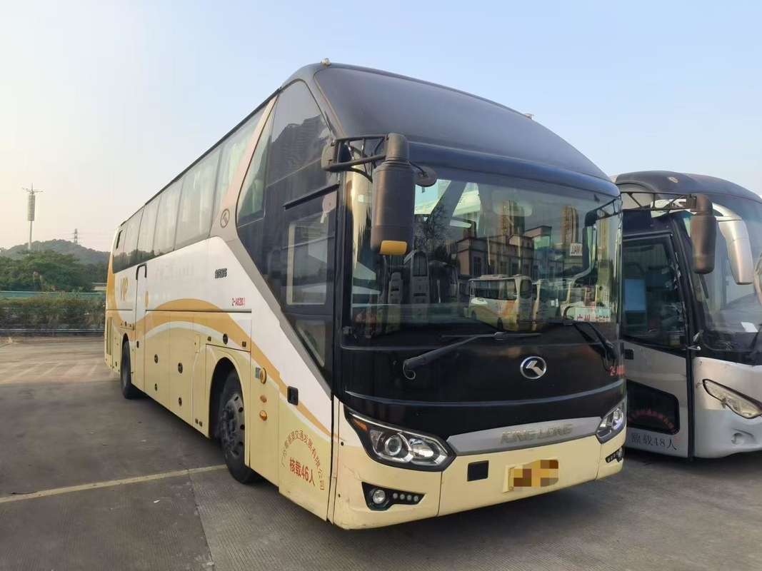 Autocarros usados para venda 46 lugares VIP transporte de passageiros de longa distância 2 portas diesel 330hp