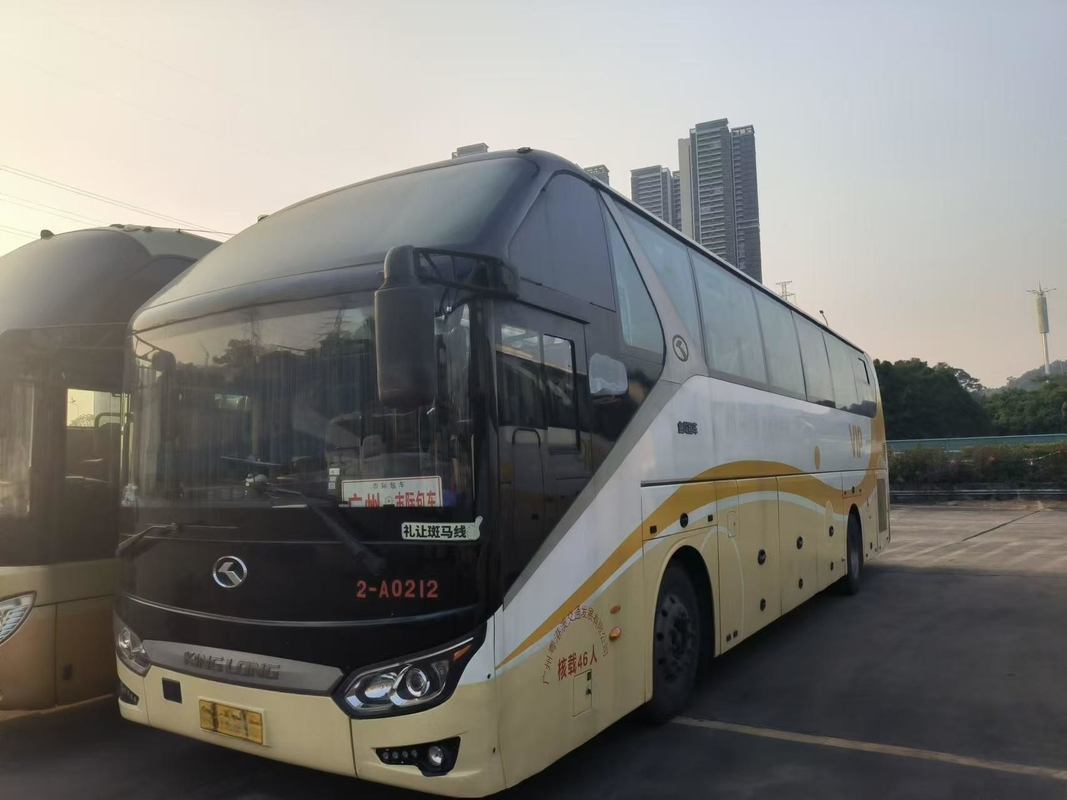 Autocarros usados para venda 46 lugares VIP transporte de passageiros de longa distância 2 portas diesel 330hp