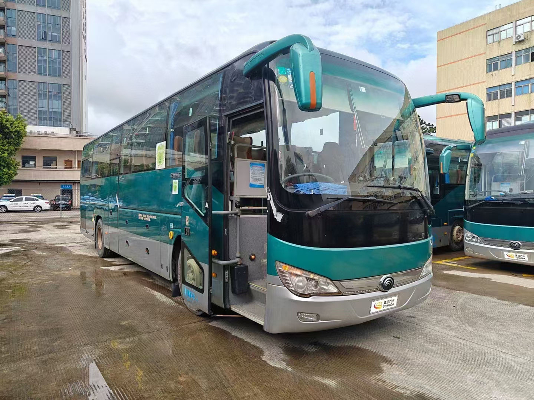 Ônibus Yutong Usados para Venda Ônibus ZK6119 Compartimento de Bagagem 42 Assentos Longa Distância 2017 Ano